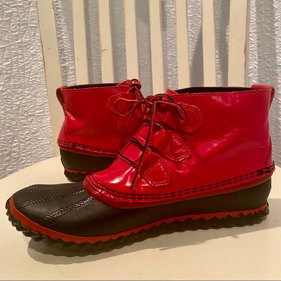 Sorel Out n About Rain Boot Patent Red Black - Picture 3 of 10